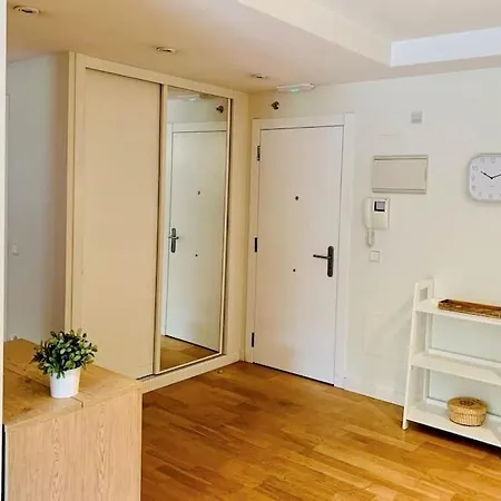 Nuevo Terraza: Spacious 2-bedroom With Parking Apartment