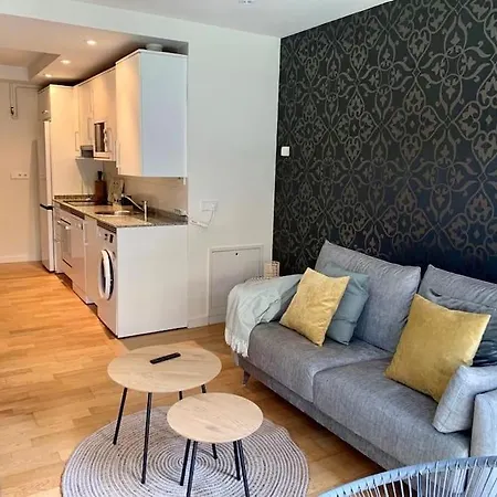 Apartmán Precioso Moderno, Terraza, 2 Parking, 2 Hab 2 Banos, 6-8 Pers - Libre Febrero *