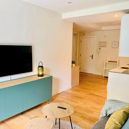 Apartmán Precioso Moderno, Terraza, 2 Parking, 2 Hab 2 Banos, 6-8 Pers - Libre Febrero *