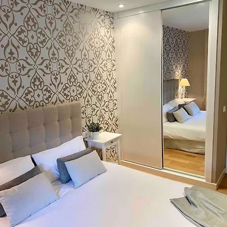 Precioso Moderno, Terraza, 2 Parking, 2 Hab 2 Banos, 6-8 Pers - Libre Febrero