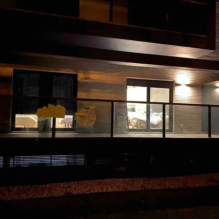 Precioso Moderno, Terraza, 2 Parking, 2 Hab 2 Banos, 6-8 Pers - Libre Febrero * Llanes